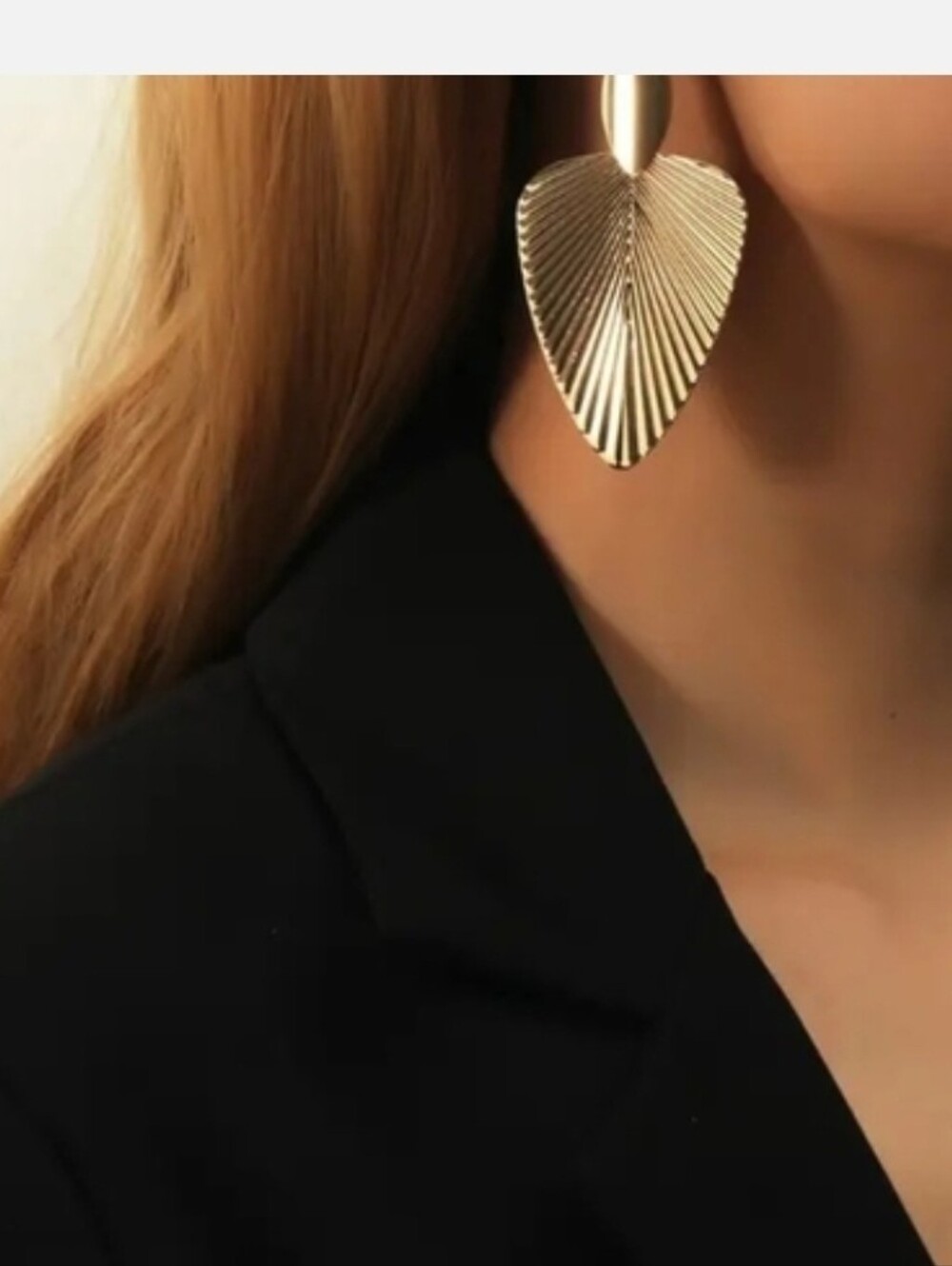 New Stylish Chic Gold Fan Earrings